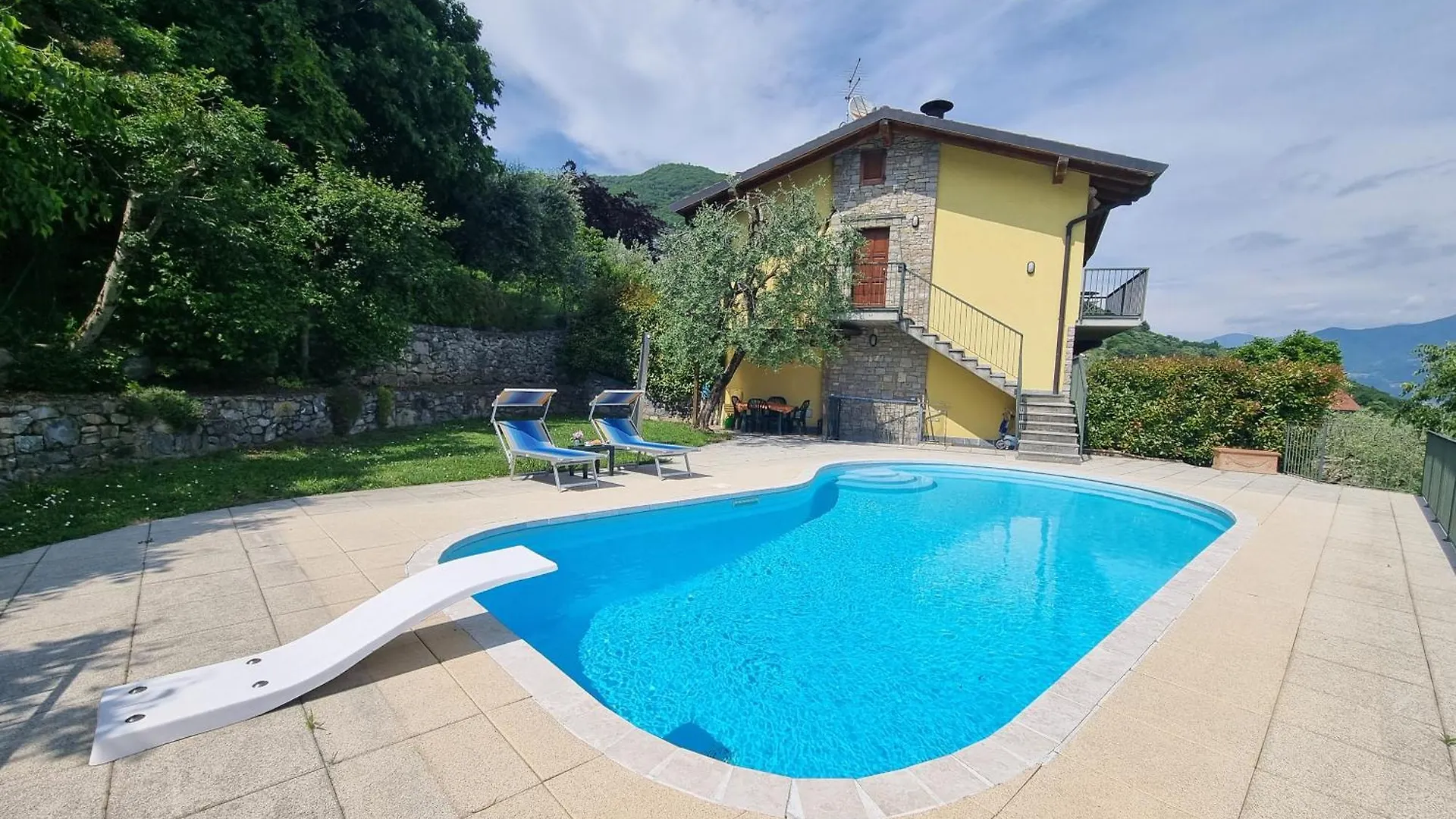 Iseo Lake Casa Acqua Riva di Solto 0*,