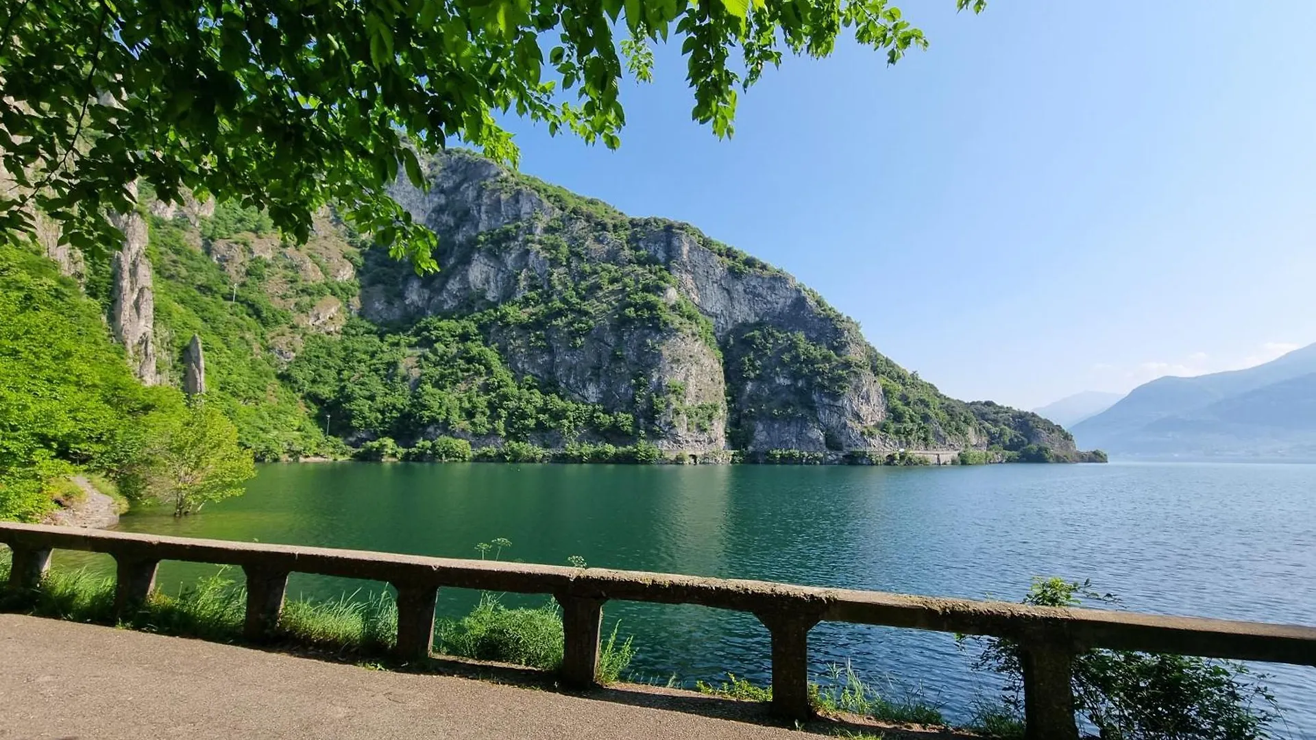 Iseo Lake Casa Acqua Riva di Solto 0*,  Ιταλία